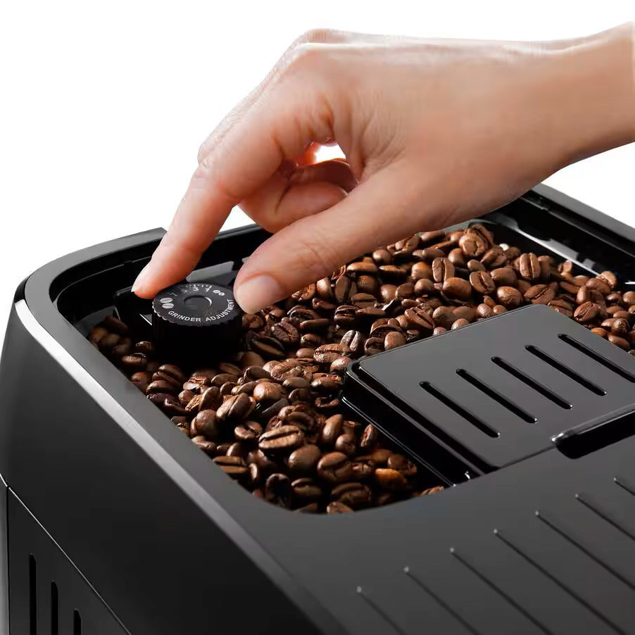 De'Longhi Magnifica Plus Automatische Espressomaschine 1450W Druck 15bar für Cappuccino mit Mahlwerk Schwarz